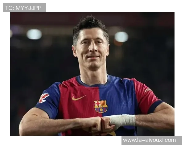 TA:莱万预计赛季结束后离队,巴萨将小蜘蛛视作潜在替代者 TA:莱万预计赛季结束后离队,巴萨将小蜘蛛视作潜在替代者