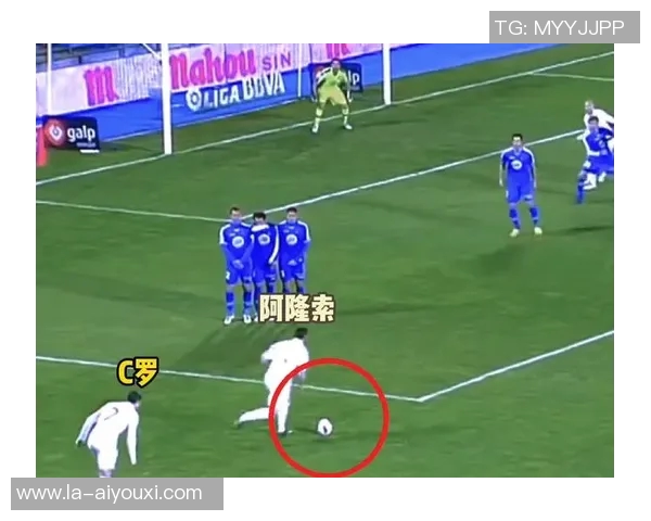 阿尔瓦雷斯：我问尼科他要不要罚那个任意球，但他让我来